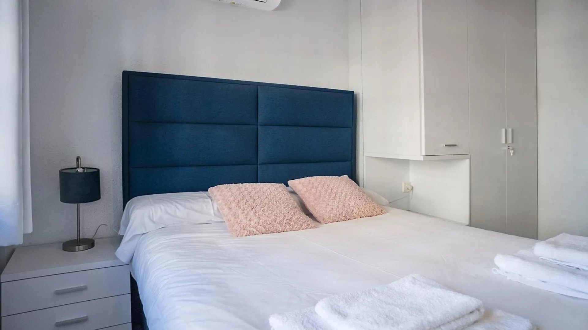 Comodidad Y Estilo En Gava Near The Beach 10 Minutes Viladecans Spain